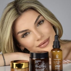 Seti i fytyres i linjes zbardhuese me retinol - Image 5